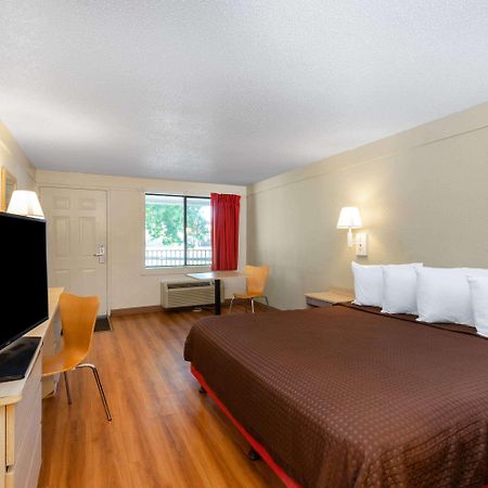 Travelodge By Wyndham Essington / Philadelphia Airport Dış mekan fotoğraf