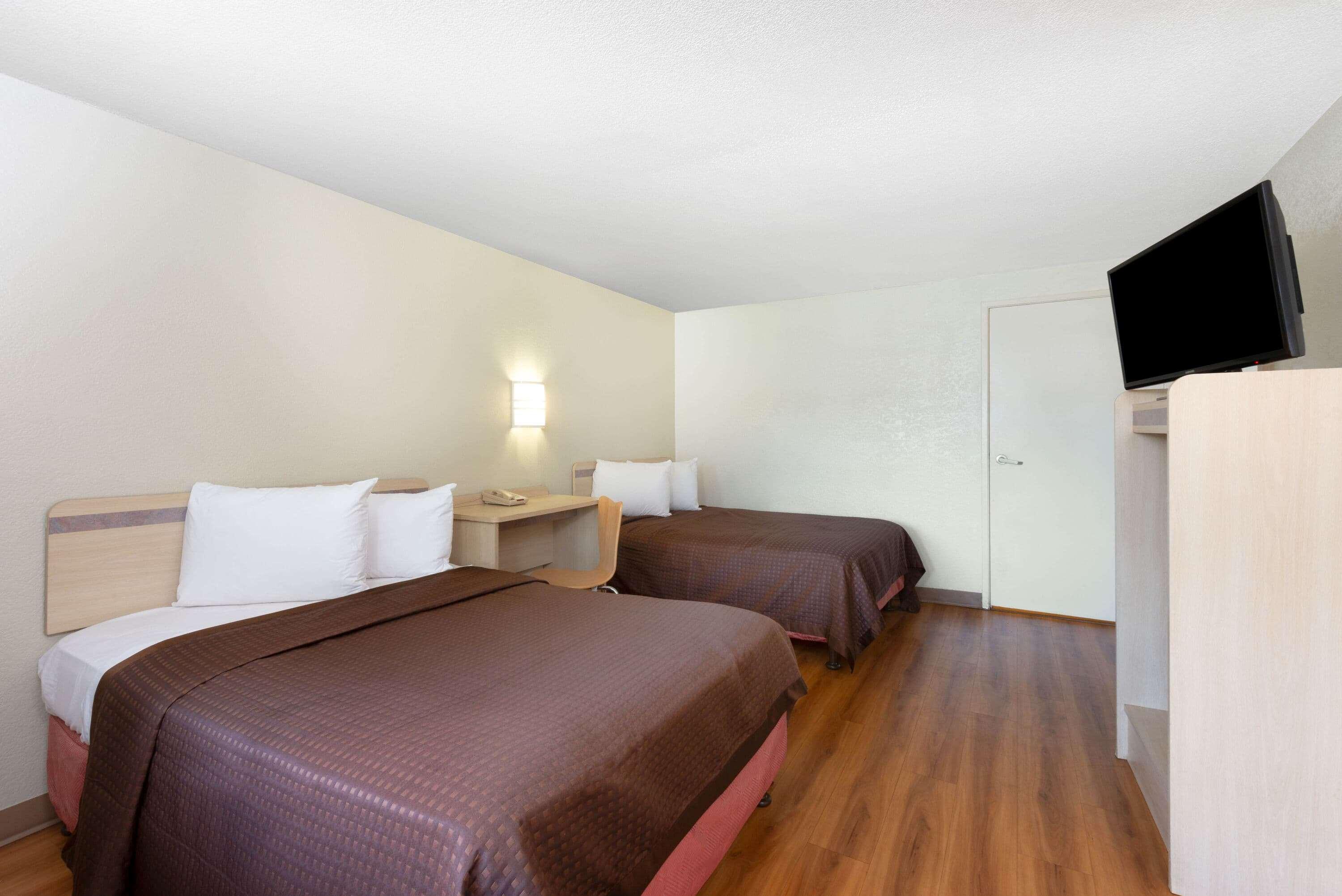 Travelodge By Wyndham Essington / Philadelphia Airport Dış mekan fotoğraf