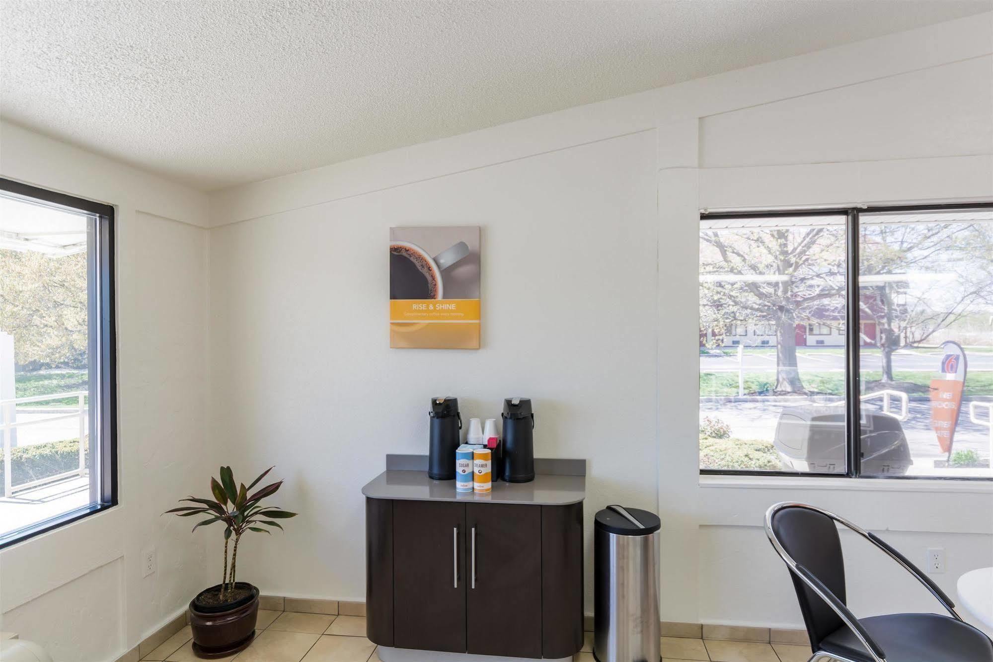 Travelodge By Wyndham Essington / Philadelphia Airport Dış mekan fotoğraf